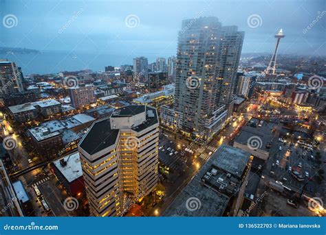 Seattle City Skyline At Dusk Downtown Seattle Cityscape Stock Image