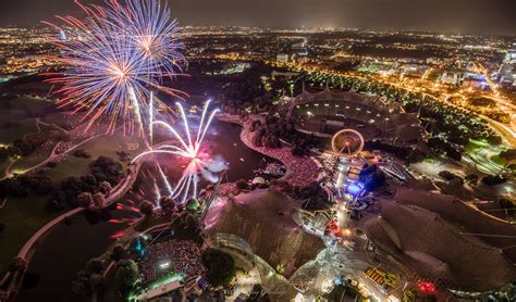May 26, 2021 · wie die olympiapark münchen gmbh (omg) mitteilt, hat sich die landeshauptstadt münchen nach gründlicher bewertung der aktuellen situation dazu entschlossen, die vorbereitungen für das geplante. Sommerfest Olympiapark München Foto & Bild ...