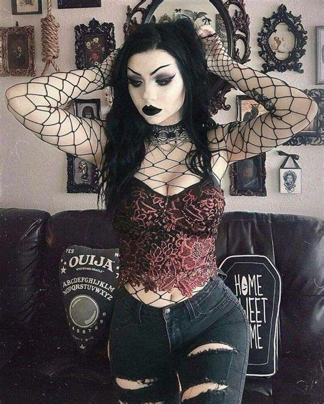 33 Fresh Pics And Memes Packed To The Brim With Cool Goth Women Hot