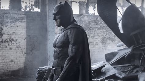 Zack Snyder posta foto inédita de Batman vs Superman em homenagem ao Batman Day
