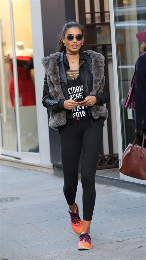 Kelly Gale Street Style Kelly Gale Photoshoot For Victorias Secret