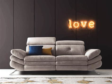 Divani letto matrimoniali e singoli poltrone letto materassi per divani letto scegli la flessibilità e il comfort di un divano letto se il soggiorno è anche la tua camera da letto, o semplicemente vuoi guadagnare spazio prezioso, un divano letto è quello che fa per te. Divani Letto Comodi Per Dormire - Divani Letto ...