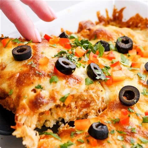 Remove the tortilla and voila, a mexican keto dish that tastes amazing and is ready in 30 minutes. Keto Chicken Enchilada Casserole - My Keto Kitchen
