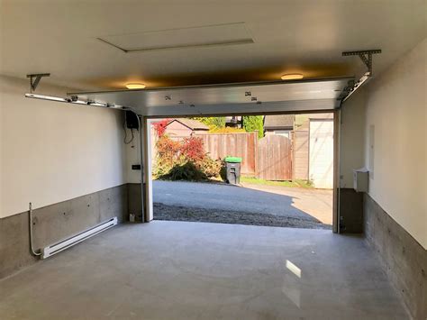 Multi-purpose Room with Garage Door | Indoor Outdoor Guy Inc