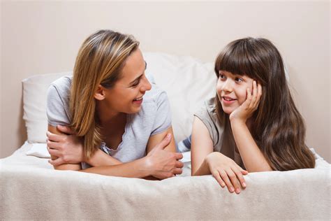 How To Explain Periods And Puberty To Your Daughter