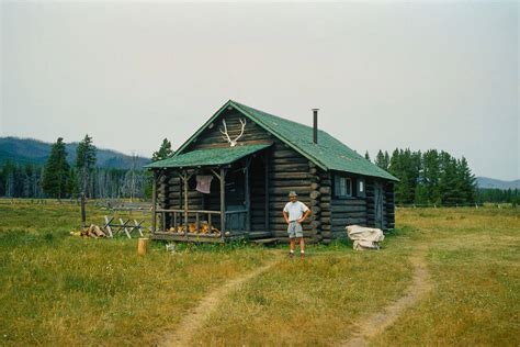 Brokered by long & foster bethesda gateway. Positive Features of Insulated Log Cabins During Warm ...