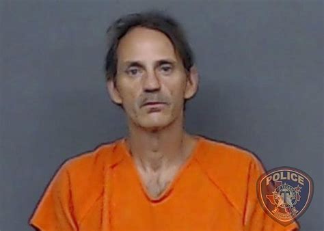 Man Accused Of Burglarizing Hobby Lobby Resisting Arrest