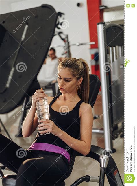 Beautiful Blonde In The Gym Drink Water Stock Image Image Of Pursuit