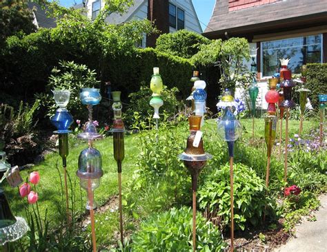 How To Incorporate Art When Designing Your Garden Yardyum Garden