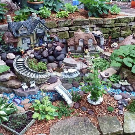 Creating Fantasyland With 20 Diy Fairy Garden Ideas