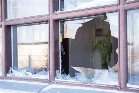 how to fix a cracked glass window useful tips