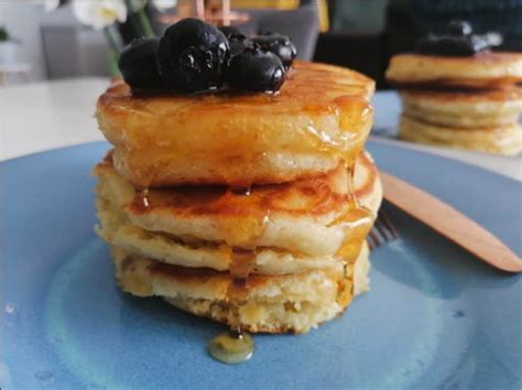 Easy Fluffy Pancake Recipe Amazeballs Recipes