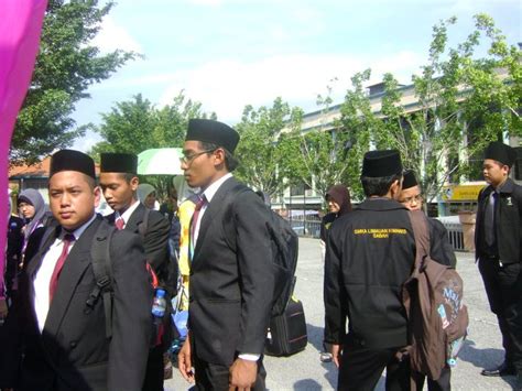 Explore tweets of kolej kediaman tun ahmad zaidi @tazmanian10th on twitter. Walaupun Ke Nilai, Hakikatnya Pulang Negeri Sendiri
