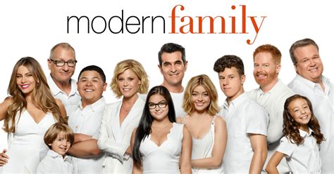 Watch Modern Family Season 8 Streaming (2016) | Peacock