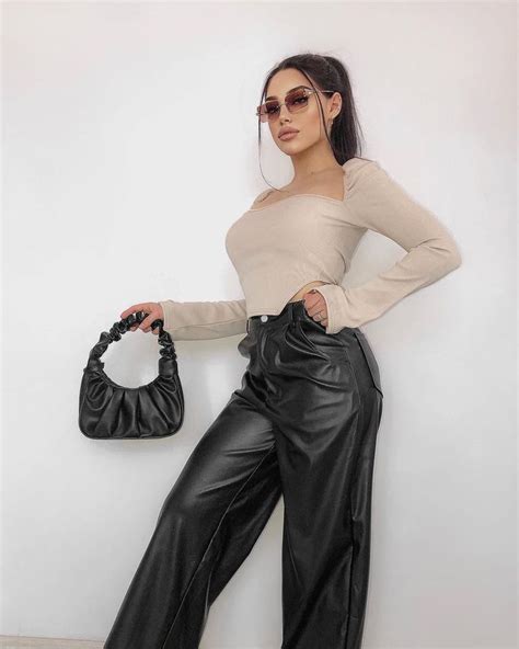 Creative Instagram Photo Ideas Kami Plus Size Outfits Winter Fashion Leather Pants Lookbook