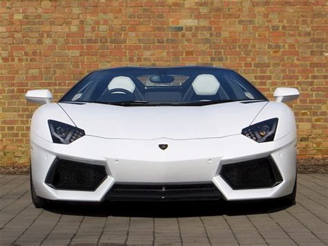 After the successful launch of the aventador in 2011, lamborghini worked another year to develop and launch the roadster version, which was just a little bit heavier, but as fast as the coupe. 2013 Used Lamborghini Aventador LP 700-4 Roadster | Bianco ...