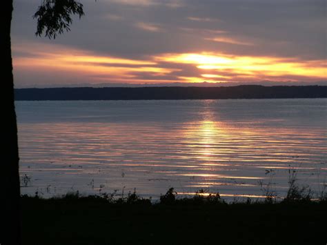 Looking Over Lake Winnebago In Wisconsin At Sunrise Lake Favorite