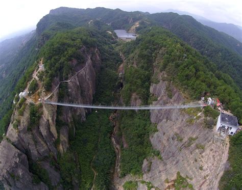 China Dares You To Cross Its Giant Glass Bridge The Verge