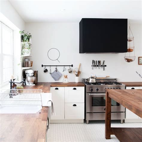 Before and After: A Dated, Dark Kitchen Gets a DIY Remodel ... The aesthetic of my table, she says.