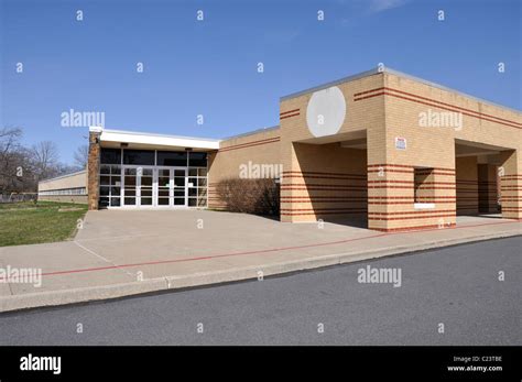 Middle School America Exterior Hi Res Stock Photography And Images Alamy