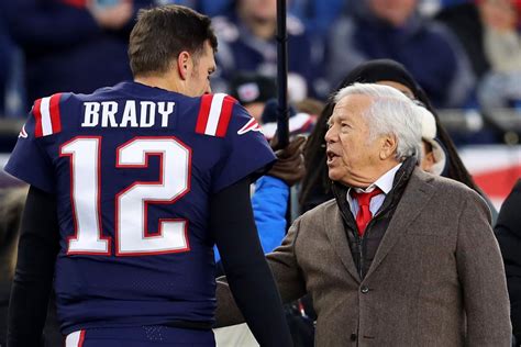 Robert Kraft Wants Tom Brady To Sign A 1 Day Contract To Retire A