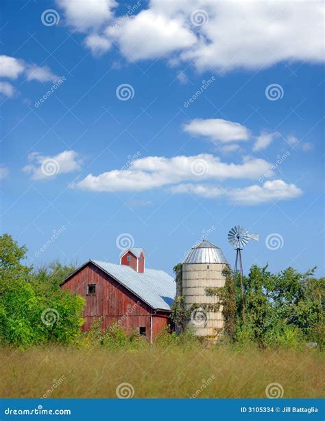 Old Red Barn And Silo Stock Photo Image Of Dairy Agriculture 3105334