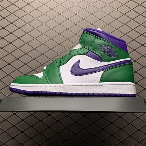 The air jordan 1 low og 'shattered backboard' will release during summer 2021. Air Jordan 1 MID Violet Vert - Foot dealer - Air Jordan 1 Nike