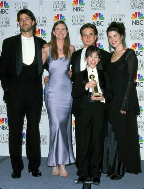 The Party Of Five Cast In 1998 Neve Campbell Scream Cast 1990s Kids