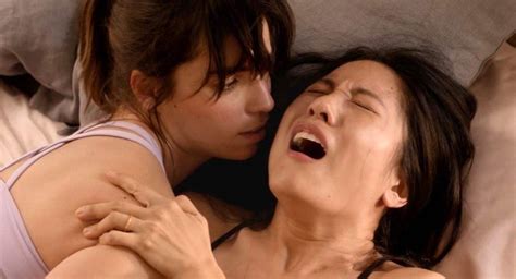 Constance Wu And Angela Trimbur Lesbian Fingering In ‘the Feels’