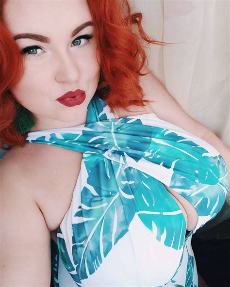 679 Likes 24 Comments Alena Ostanova Alenaostanova On Instagram Plus Size Models Women