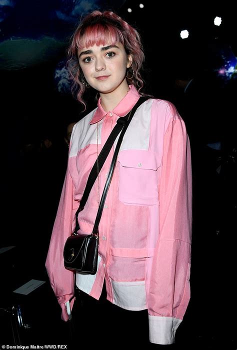 Maisie Williams Pink Hair
