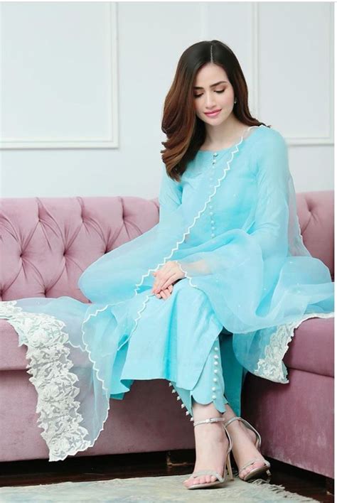 Pin By Hafsaaa On Sana Javed Simple Pakistani Dresses Pakistani Dresses Casual Pakistani