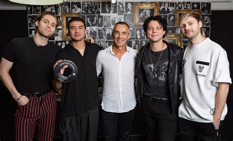 Love me 'til the day i die surrender my everything 'cause you made. 5 Seconds Of Summer rack up a billion streams for 'Youngblood'