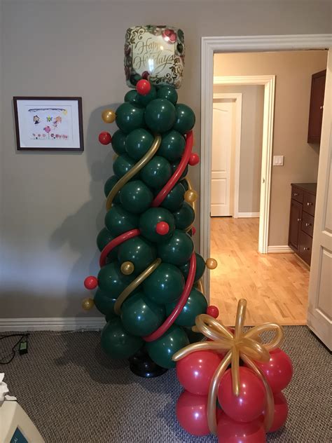 Merry Christmas Tree By Sincityballoons Balloon Decorations Merry