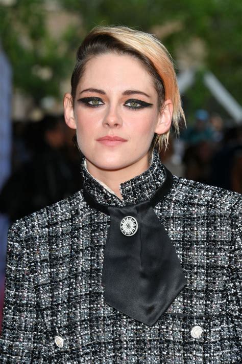 Kristen jaymes stewart is an american actress and filmmaker. KRISTEN STEWART at Seberg Premiere at 2019 Toronto ...