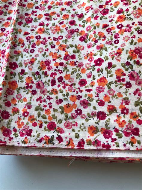 Indian Cotton Fabric By The Yard Ditsy Floral Print Red And Fuchsia