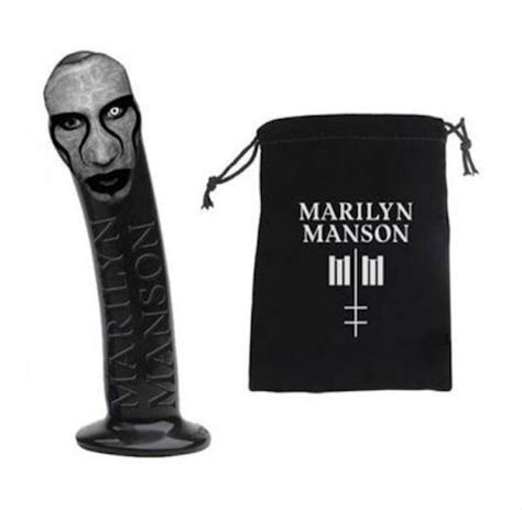Marilyn Manson Coloca à Venda Vibrador Com Seu Rosto Para Celebrar
