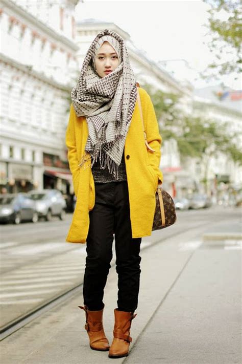 The hijab is best for attending special functions. Indonesian Hijab Styles - 15 News Hijab Trends In Indonesia