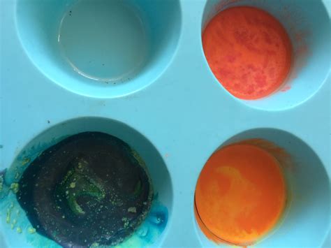 Photoelectric smoke detectors respond many times faster to fire in its early, smouldering stage (before ionization are more prone to false alarms due to their mechanics and as a result more likely to be intentionally. How To Fix Broken Crayons; Step By Step Instructions