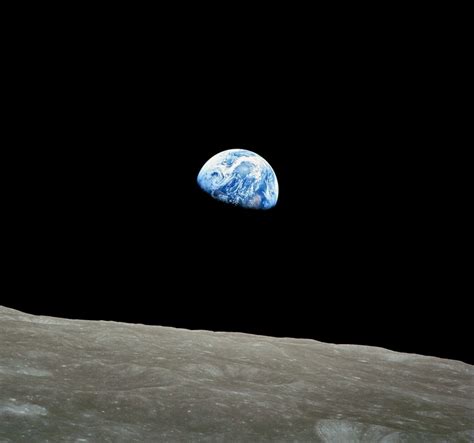 Opinion A First Glimpse Of Our Magnificent Earth Seen From The Moon