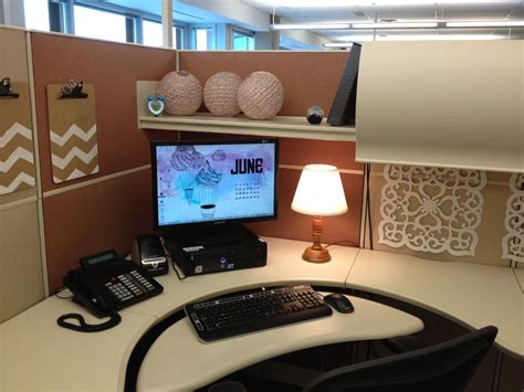 20 Cubicle Decor Ideas For Your Workspace Diy For Offices Decorhubng