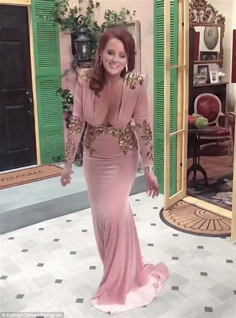 Southern Charm S Kathryn Dennis Admits To Boob Job Daily Mail Online