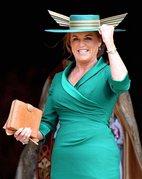 Sarah ferguson, the duchess of york, is having tea in a hotel room in manhattan. Sarah Ferguson Reveals How She Felt About Being Invited to ...