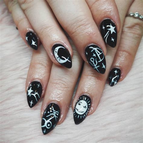 51 Trendy Witch Nail Art Designs For Halloween Page 28 Tiger Feng