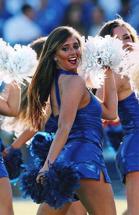 Pin By Long Hunter On Kentucky Dance Team And Cheerleaders 5 Cute Cheerleaders Cheerleading