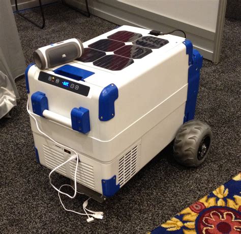 Solarcooler The Worlds First Solar Powered Refrigerating Cooler