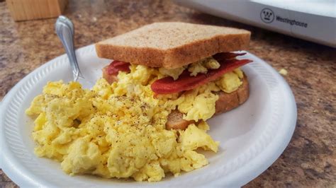 High Protein Breakfast Sandwich Macro Friendlybodybuildingweight Loss Youtube