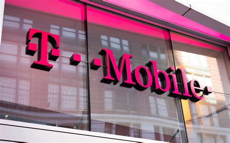 T Mobile Launches Its 15 5g Plan Ahead Of The Sprint Merger