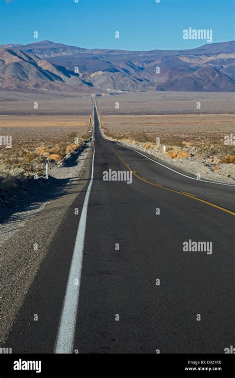 California Highway 190 In Death Valley National Park Stock Photo Alamy