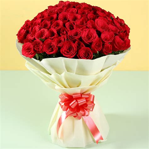 Buysend Majestic 100 Red Roses Bouquet Online Ferns N Petals